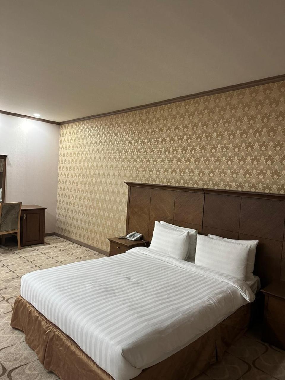 Sunjin Grand Hotel Ulaanbaatar Esterno foto
