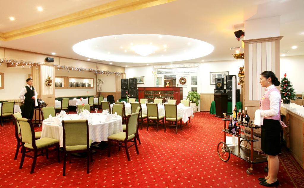 Sunjin Grand Hotel Ulaanbaatar Esterno foto